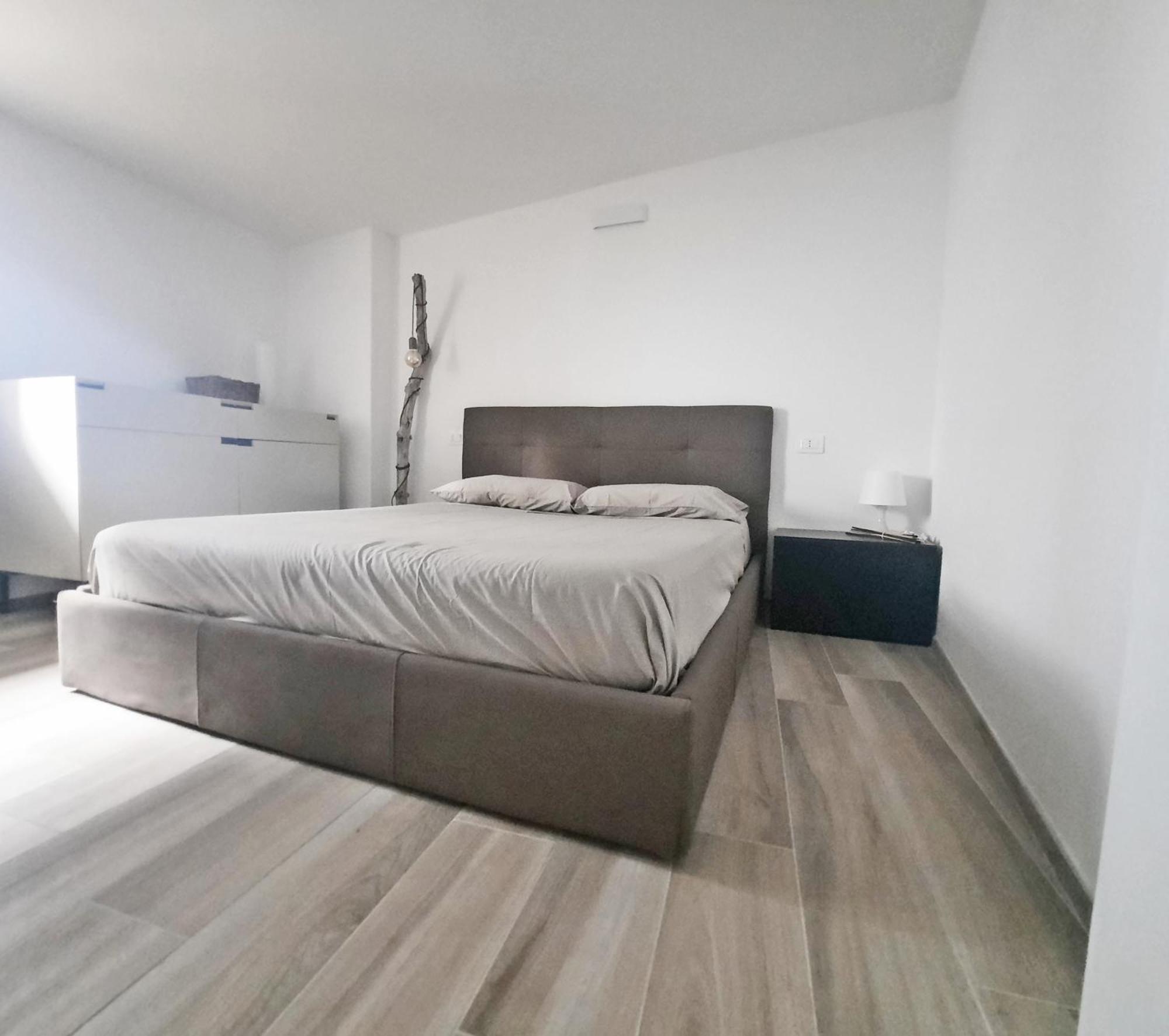 Smiley House Villa Сан Феличе дел Бенако Екстериор снимка