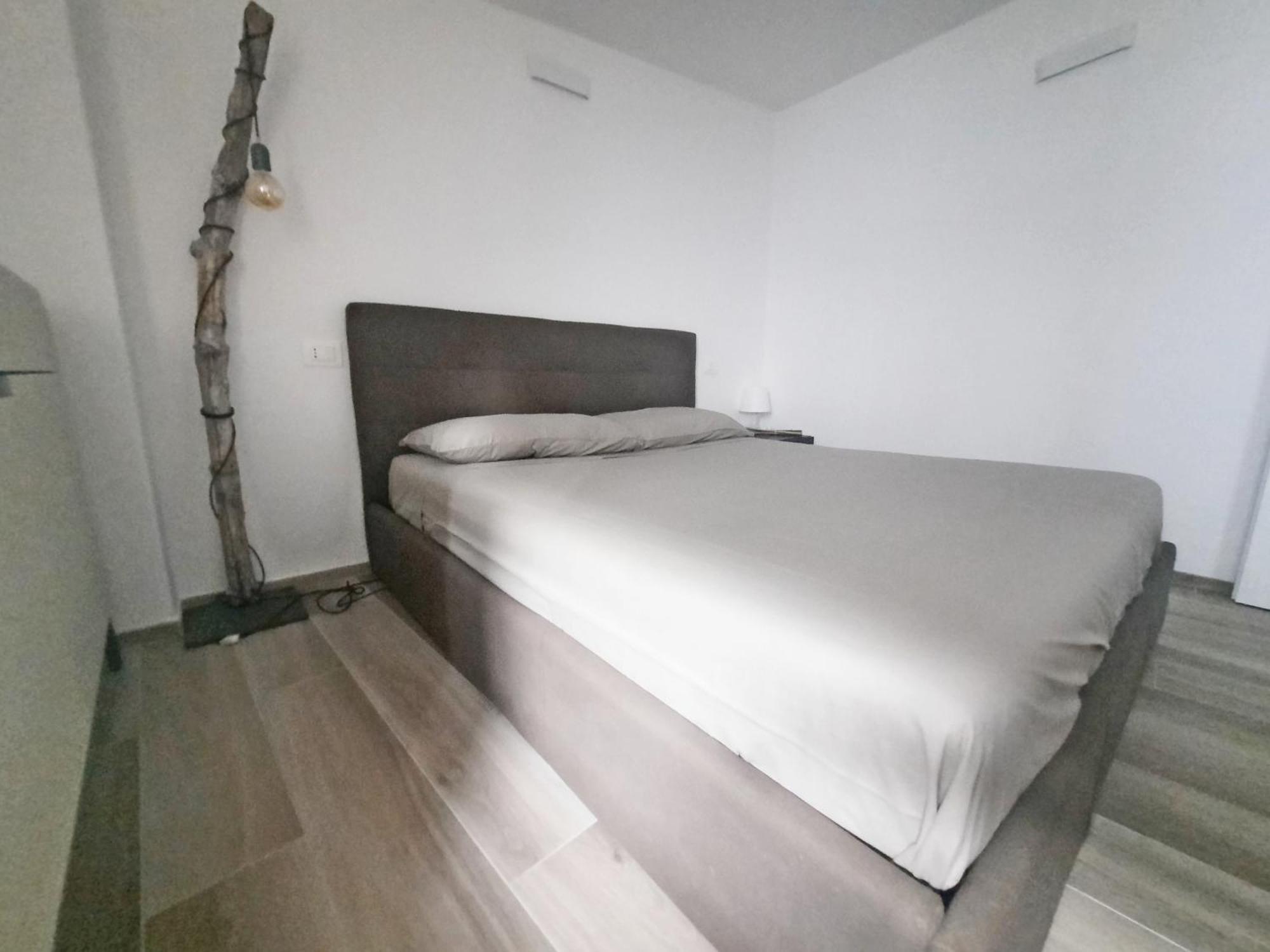 Smiley House Villa Сан Феличе дел Бенако Екстериор снимка